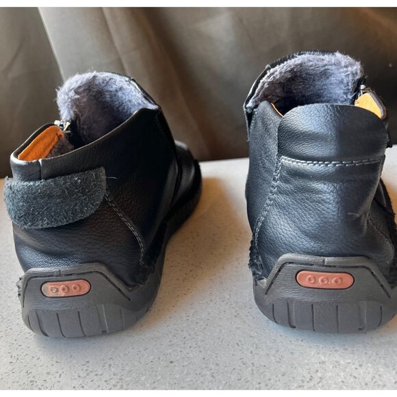 Mens Caoutchoug Size 10 EU 43 Black Leather Casual Shoes Faux Fur Lining & Side - Picture 4 of 9